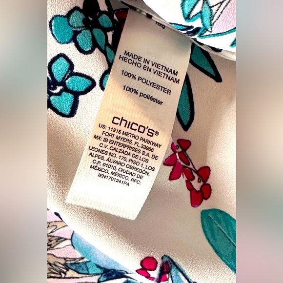 Chicos New Floral Blouse, Size 3-Large - Picture 2 of 7